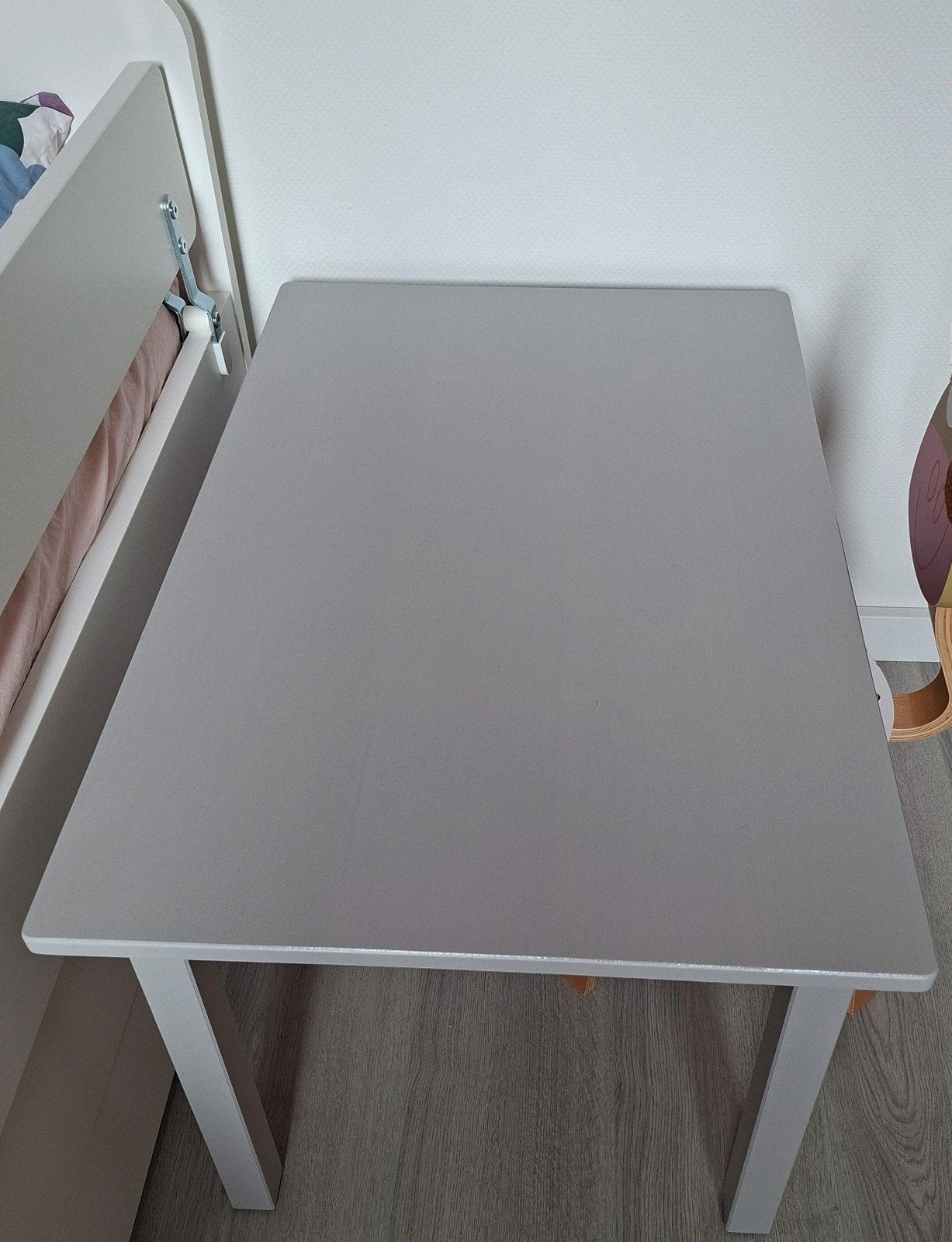 Kindertafel Sundvik Ikea, Ophalen, Zo goed als nieuw, Tafel(s)