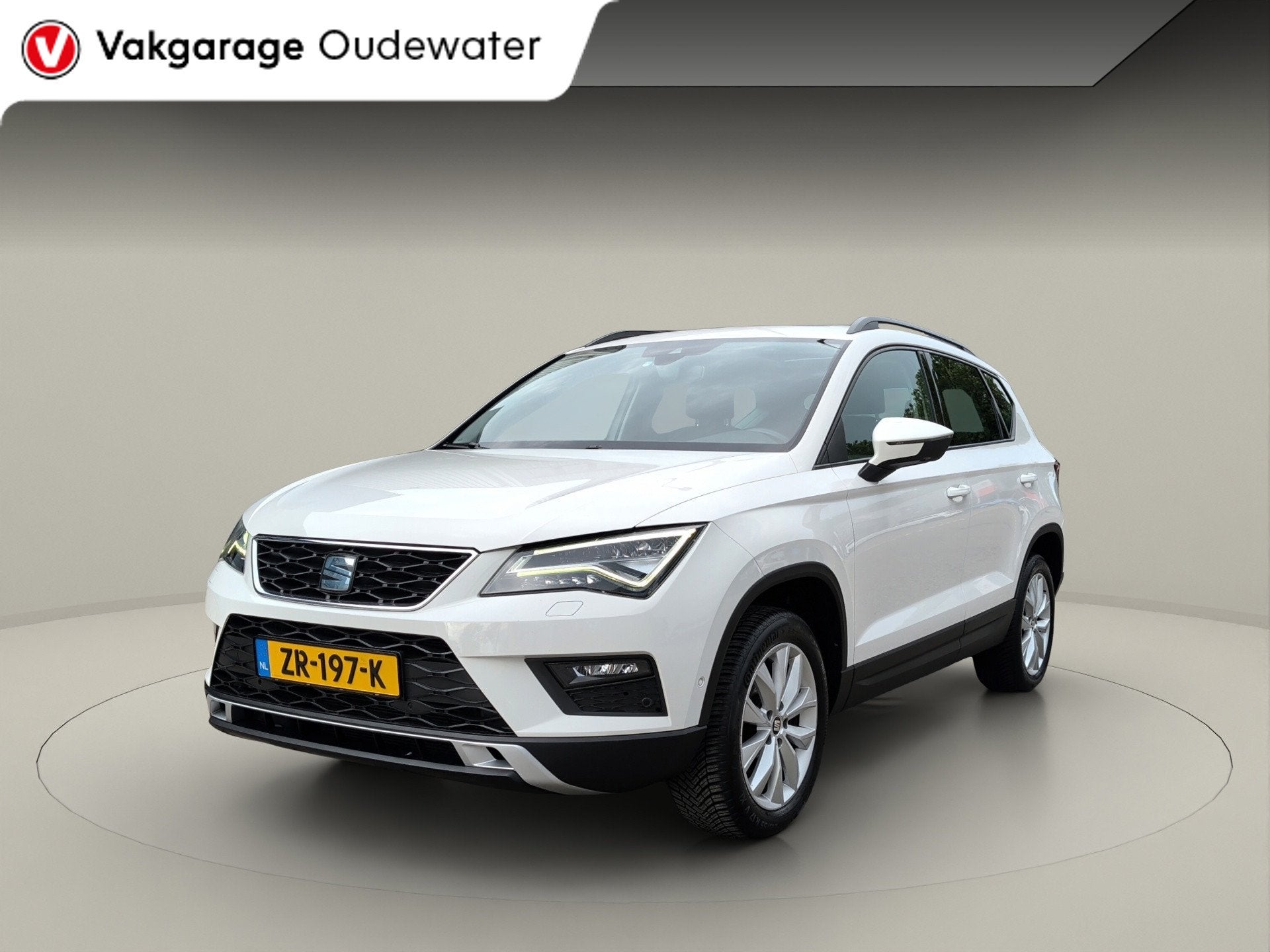 Seat Ateca 1.5 TSI Style Business Intense * Trekhaak * Camer, 4 cilinders, Wit, Origineel Nederlands, Bedrijf