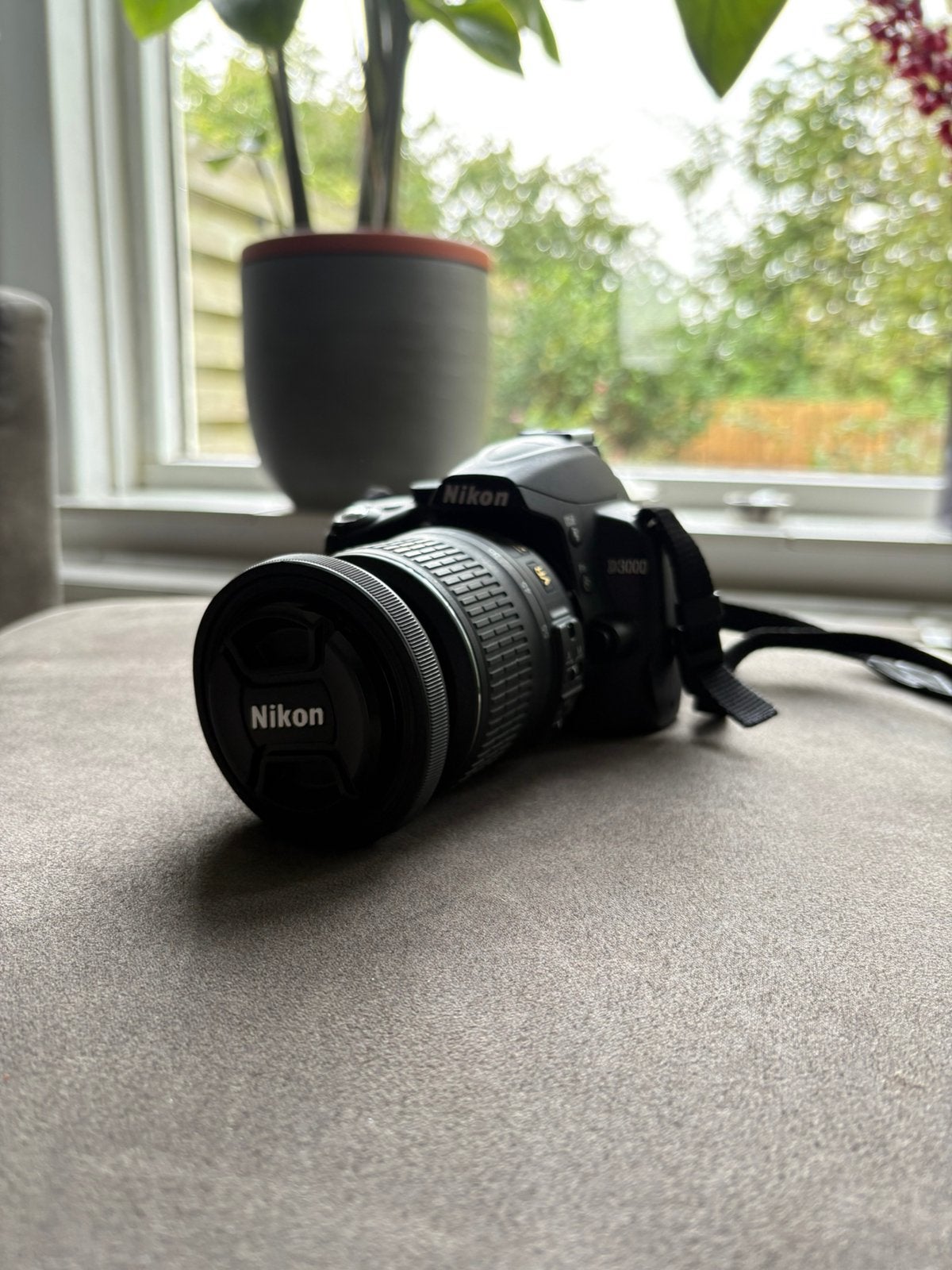 Nikon D3000 fotocamera, Audio, Tv en Foto, Ophalen, Gebruikt, Nikon, Standaardlens