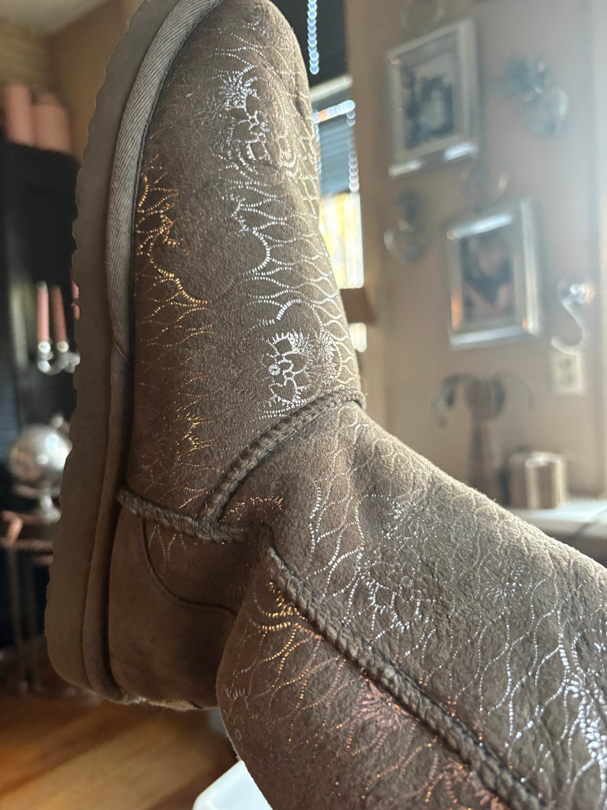 Uggs maat 40 - Bruine laarzen met patroon, Ophalen of Verzenden, Gedragen, Bruin, Lage of Enkellaarzen