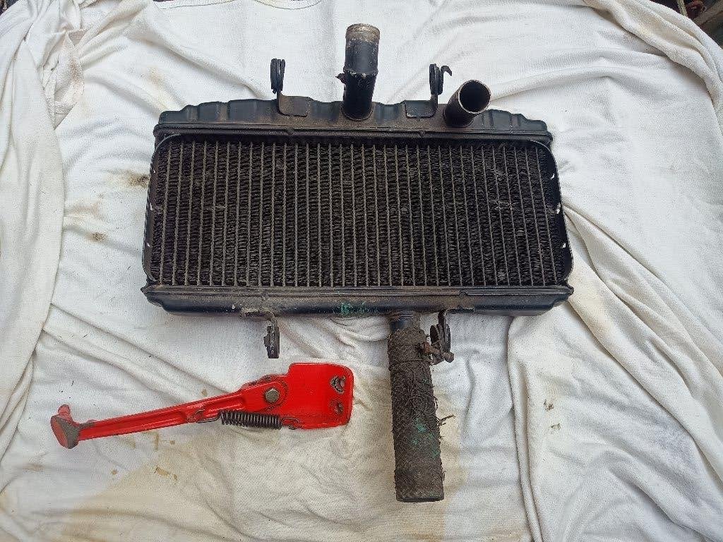 Suzuki GT 750 radiator en zijstander, Motoren, Ophalen of Verzenden, Gebruikt
