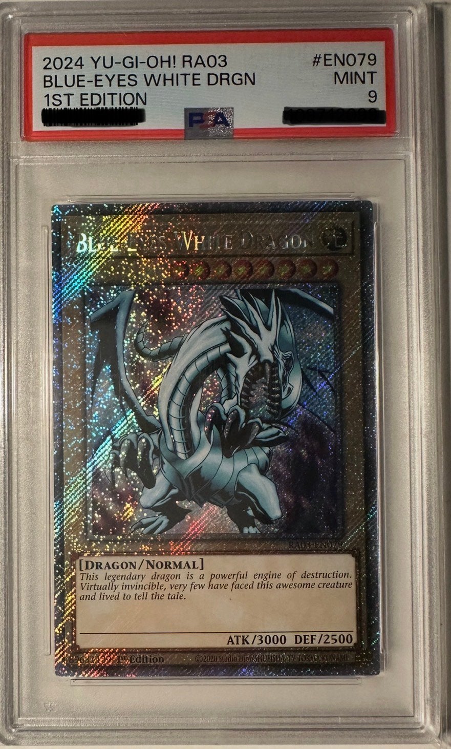 Yu-Gi-Oh! Blue-Eyes White Dragon RA03 1st PSA 9 Mint !, Ophalen of Verzenden, Zo goed als nieuw, Losse kaart, Foil