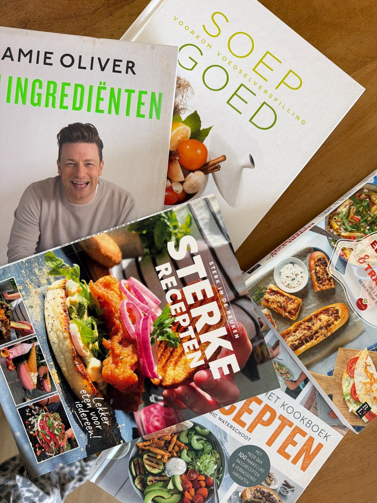 5 kookboeken: Jamie Oliver, Lekker & Simpel, Soep Goed, Ophalen, Zo goed als nieuw, Overige gebieden