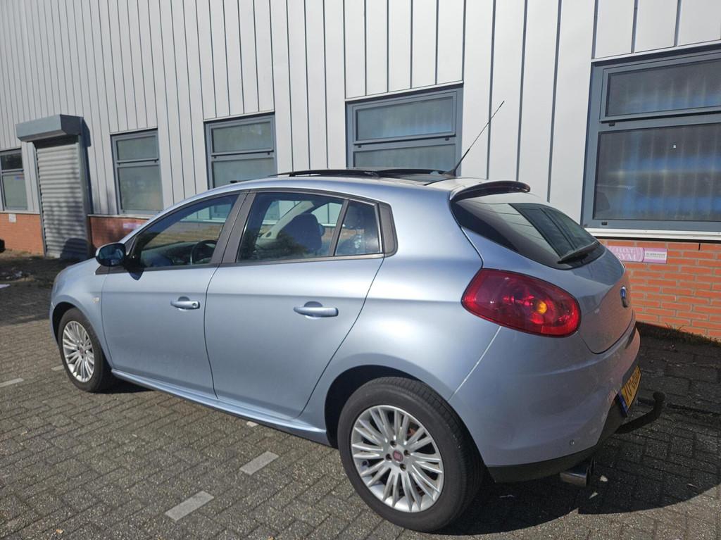 Fiat Bravo 1.4 T-Jet Panorama dak Climate Cruise, Voorwielaandrijving, 15 km/l, Gebruikt, 4 cilinders