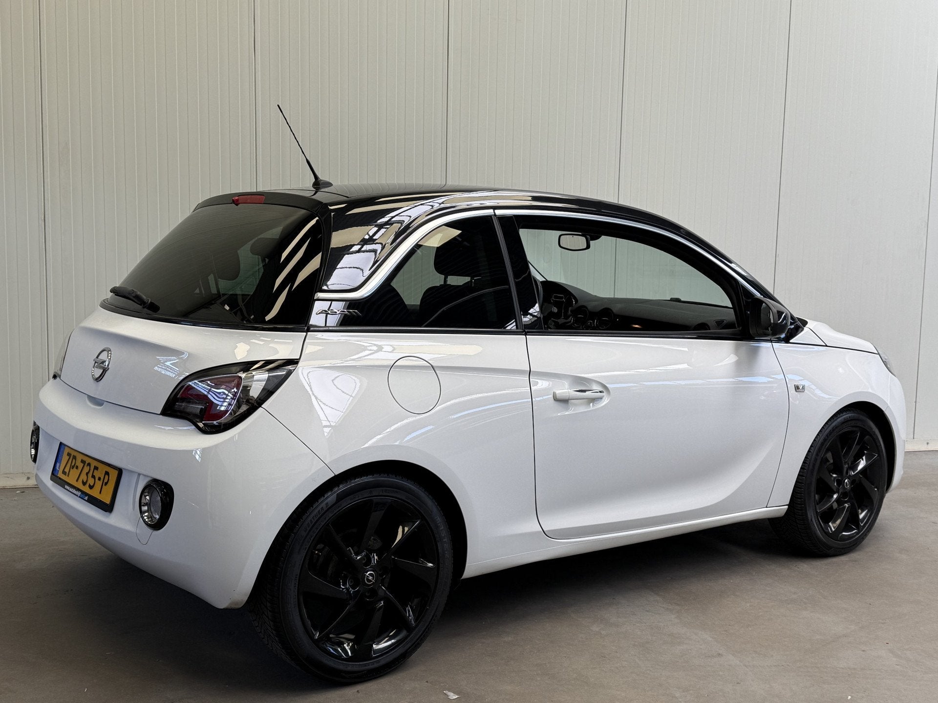 Opel ADAM 1.4 Glam AIRCO-NAVI by CARPLAY-LMV-CRUISE CONTROL, Auto's, Opel, Gebruikt, 4 cilinders, Met garantie (alle), 4 stoelen