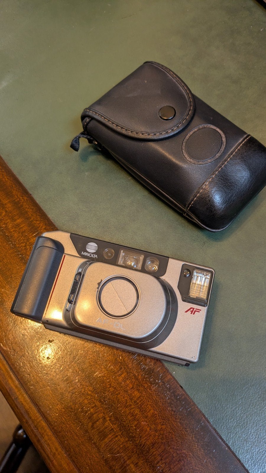 Minolta AF-DL Compact Camera met Dubbele Lens, Ophalen of Verzenden, Gebruikt, Compact, Minolta