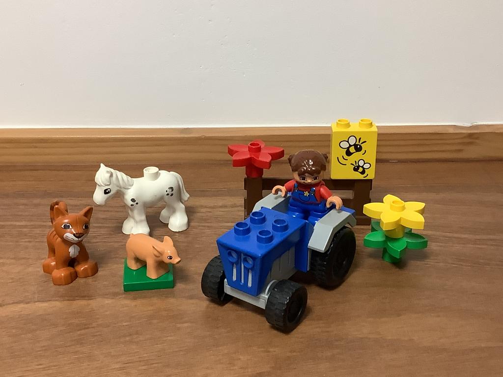Duplo Blauwe tractor met meisje en dieren (2), Ophalen of Verzenden, Zo goed als nieuw, Complete set, Duplo
