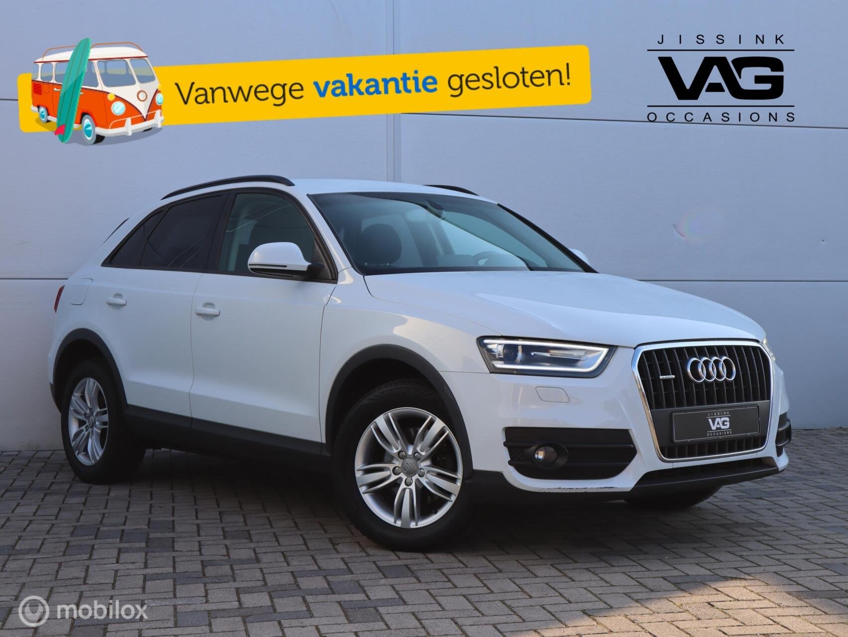 Audi Q3 2.0 TFSI quattro Clima Cruise Xenon PDC LED Navi, Auto's, Euro 5, 4 cilinders, 1984 cc, Wit