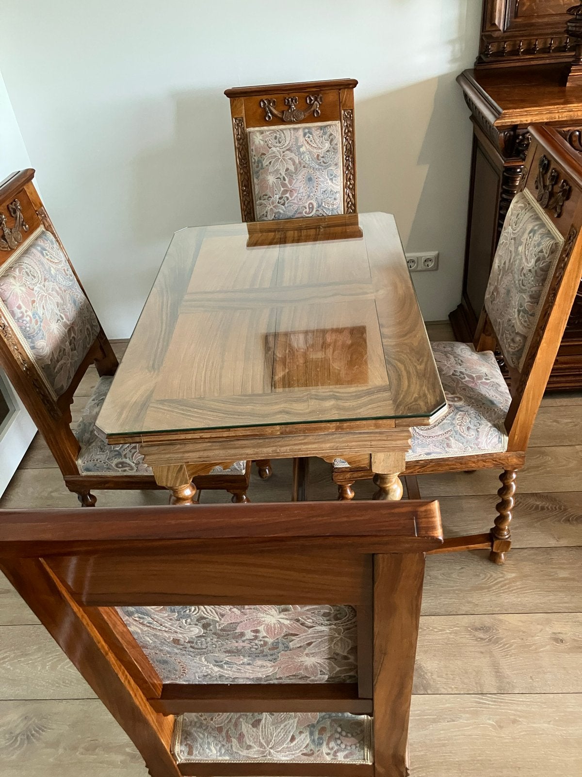 Antieke eettafel met 4 stoelen - massief hout en glas, Ophalen