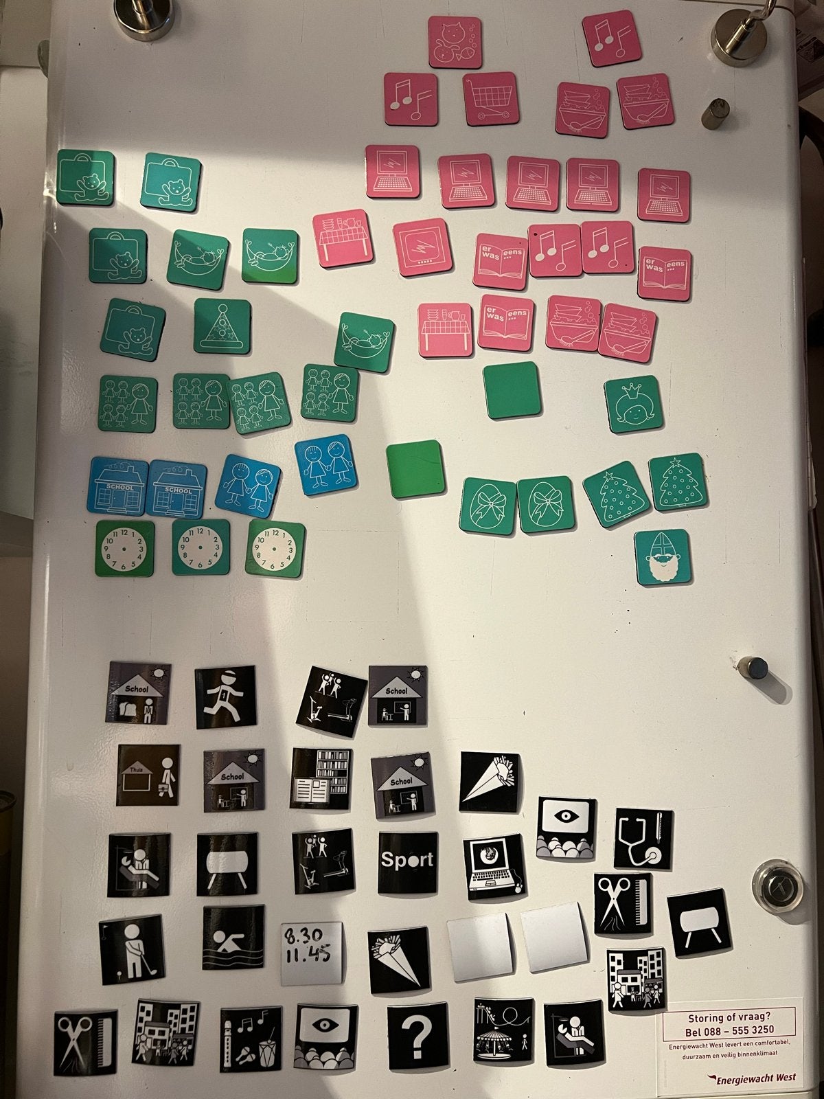 Magneten, magneetbord/weekplanning kinderen overzichtelijk, Ophalen of Verzenden, Zo goed als nieuw