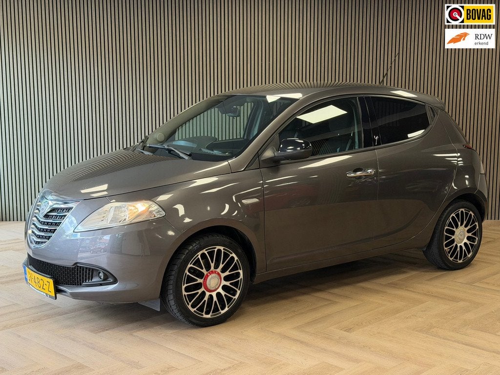 Lancia Ypsilon 1.2 Platinum AIRCO PDC ELEKTR. RAMEN START/ST