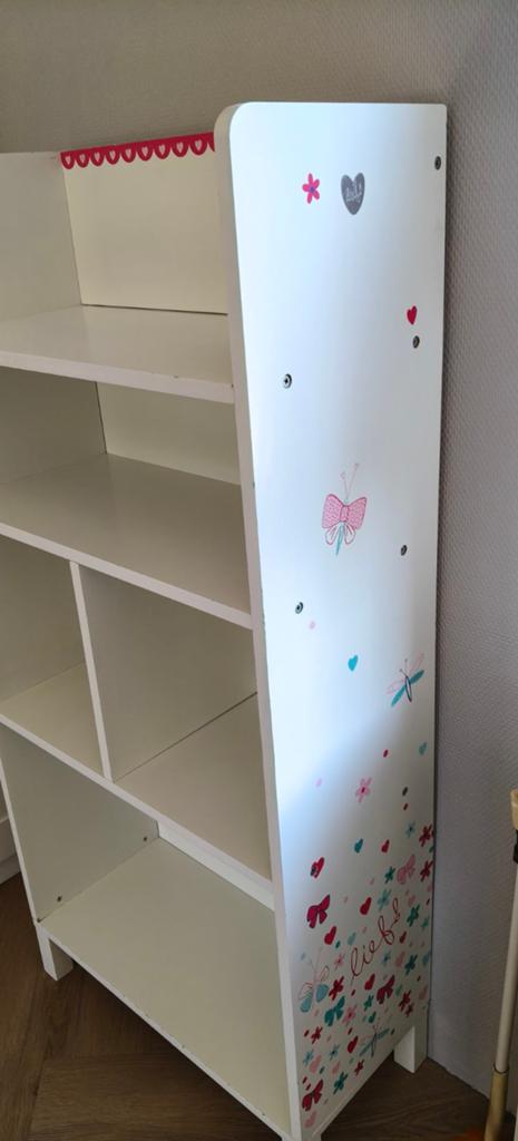 Lief! Boekenkast voor meisjeskamer - Wit met decoratie, Ophalen, Met plank(en), Gebruikt, 100 tot 150 cm