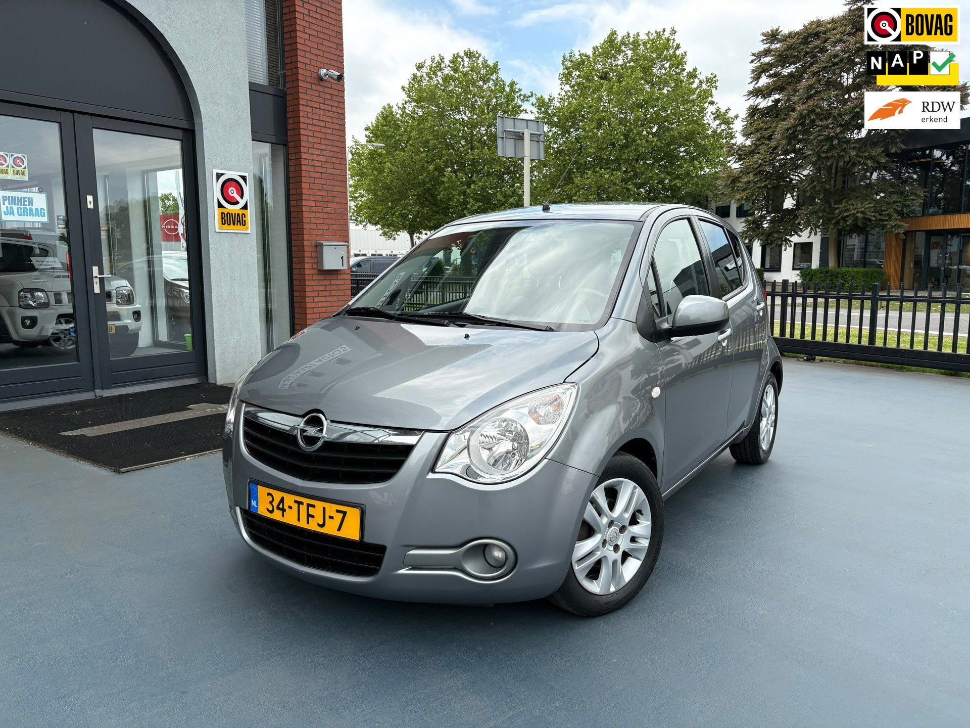 Opel Agila 1.0 Edition AIRCO HOGE INSTAP, Auto's, Gebruikt, 31 €/maand, Origineel Nederlands, Bedrijf