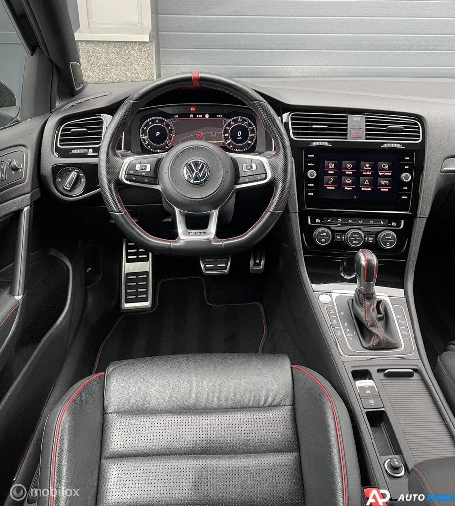 Volkswagen Golf 2.0 TSI GTI TCR Pano Keyl Dyn Leder, 15 km/l, Gebruikt, Zwart, 4 cilinders