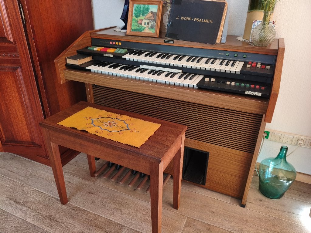 Orgeltje Solina B210, Muziek en Instrumenten, Orgels, Ophalen, Gebruikt, 2 klavieren, Orgel
