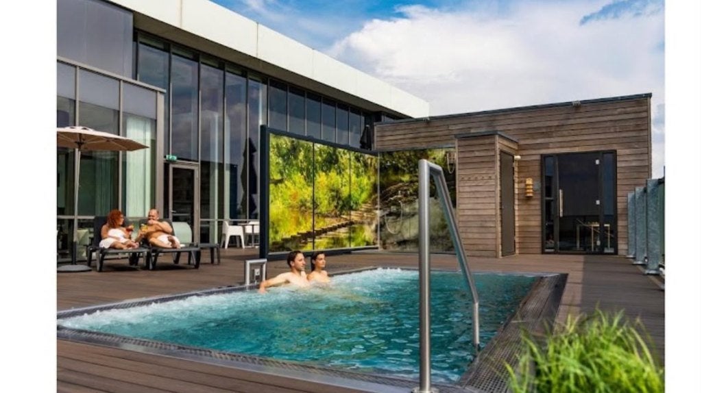 Wellness Blue wellness Sittard, Twee personen, Cadeaubon, Spa of Sauna