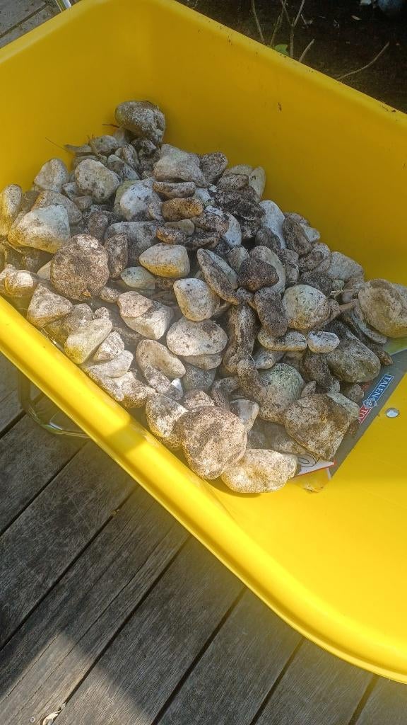 Kiezelsteentjes, Ophalen, Overige materialen, Gebruikt, Kei