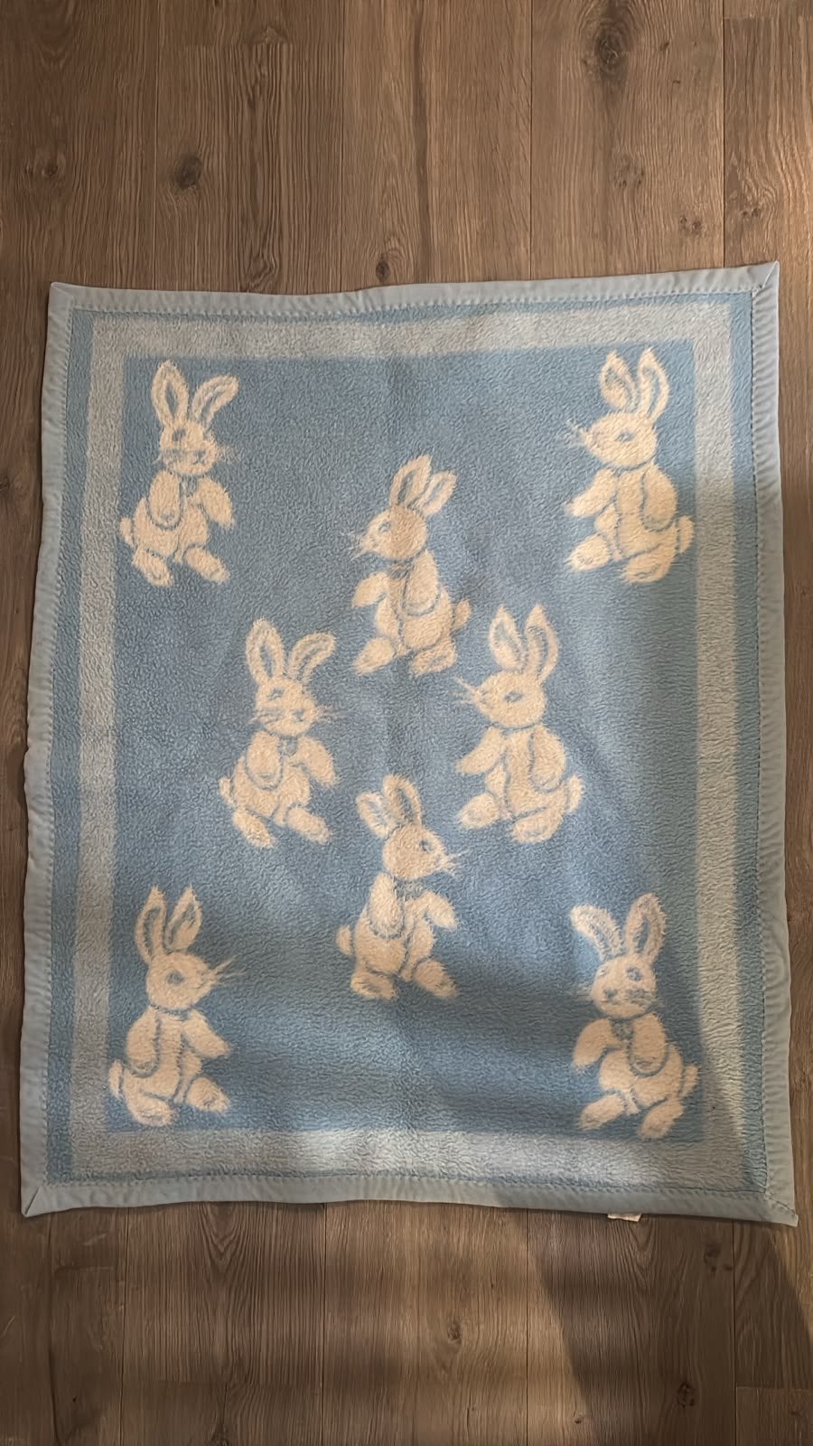 Vintage Borbo Germany dralon Dekentje met Konijntjes - Blauw, Zo goed als nieuw, Blauw, Deken, Overige merken