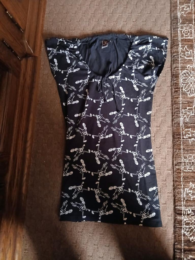 Leuk jurkje/shirt van Emily the Strange, Ophalen of Verzenden, Zo goed als nieuw, Korte mouw