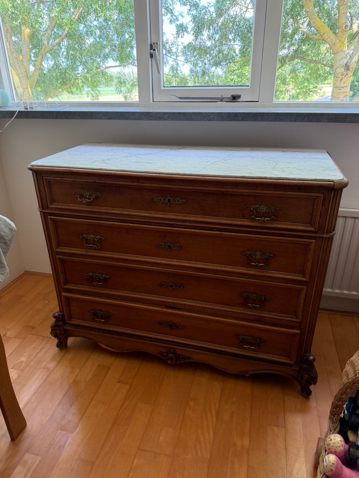 Antieke commode met marmeren blad ladekast, Huis en Inrichting, Kasten | Ladekasten, Ophalen, 100 tot 150 cm, Zo goed als nieuw