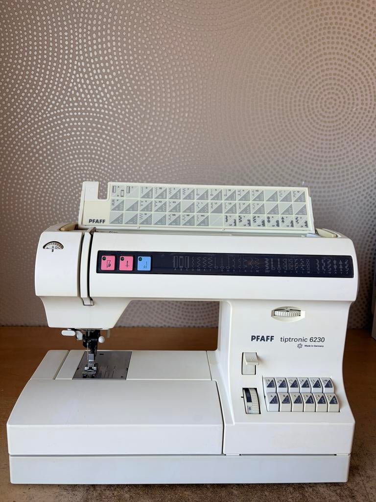 NAAIMACHINE PFAFF TIPTRONIC 6230 MET IDT DUBBEL TRANSPORT, Hobby en Vrije tijd, Naaimachines en Toebehoren, Ophalen of Verzenden
