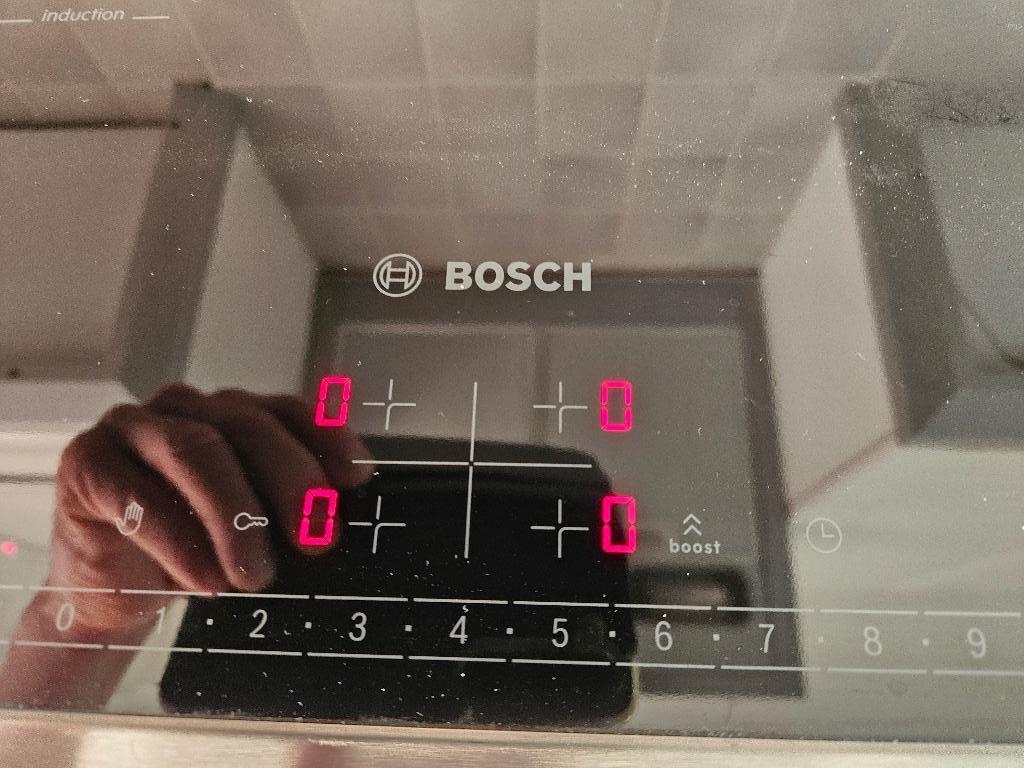 Bosch inductiekookplaat PIE645FB1M, Witgoed en Apparatuur, Kookplaten, Ophalen, Gebruikt, 4 kookzones, Inbouw