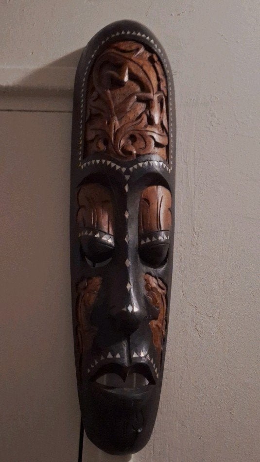 Indonesische Suarhouten masker met Komodovaranen, Ophalen of Verzenden