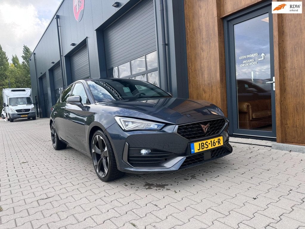 Cupra Leon 1.4 e-Hybrid VZ Business, Auto's, Cupra, 77 km/l, Gebruikt, 4 cilinders, 150 pk