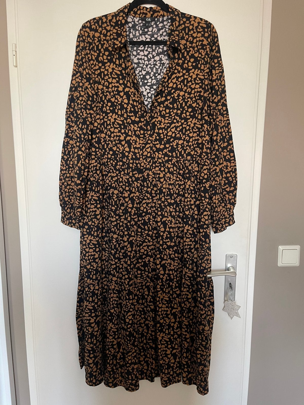 C&A zwart met bruine lange jurk maat 44, Bruin, Maat 42/44 (L), Ophalen of Verzenden, Zo goed als nieuw