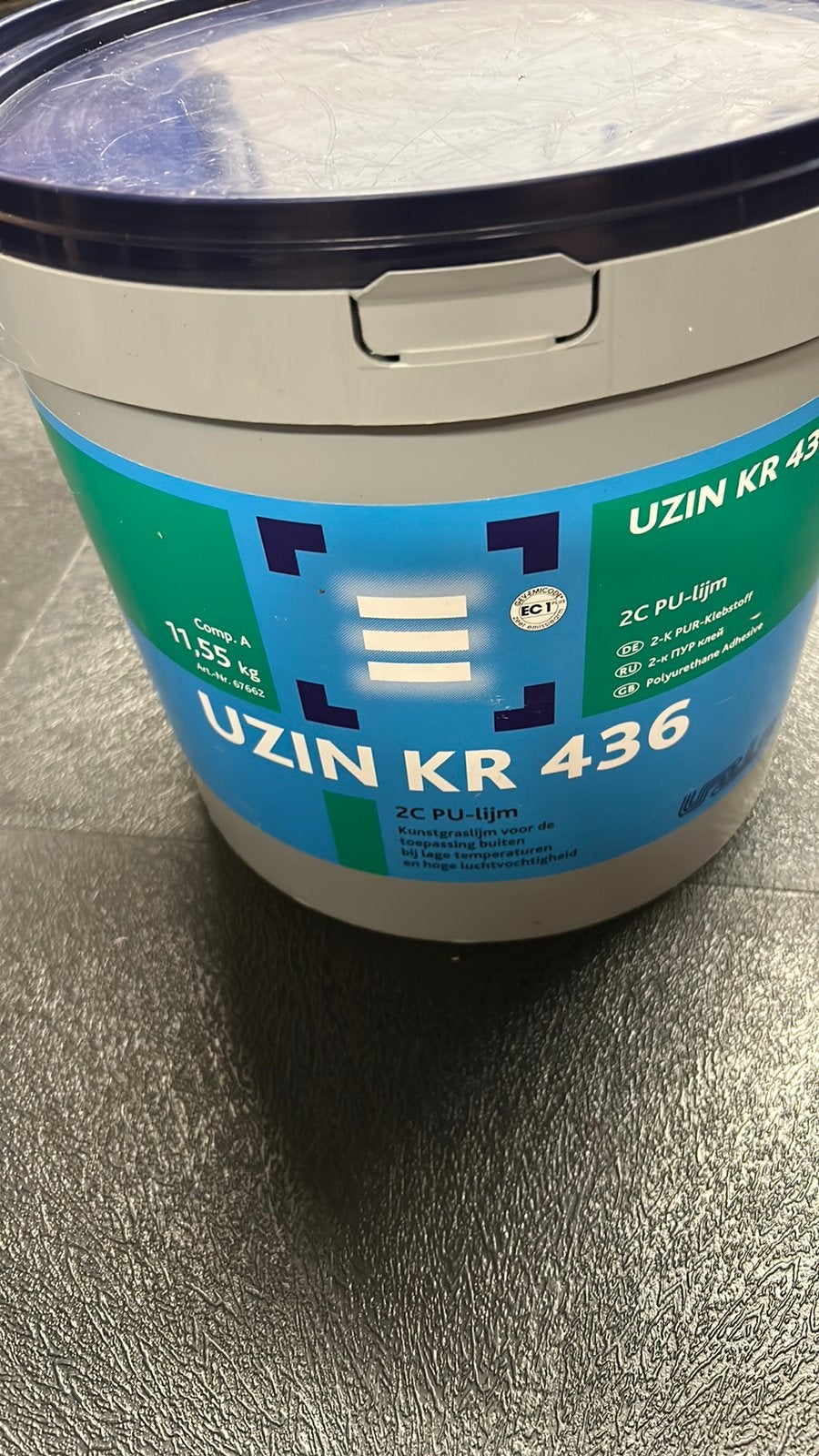2 componenten lijm.Uzin KR 436, Huis en Inrichting, Ophalen of Verzenden, Zo goed als nieuw, Wit