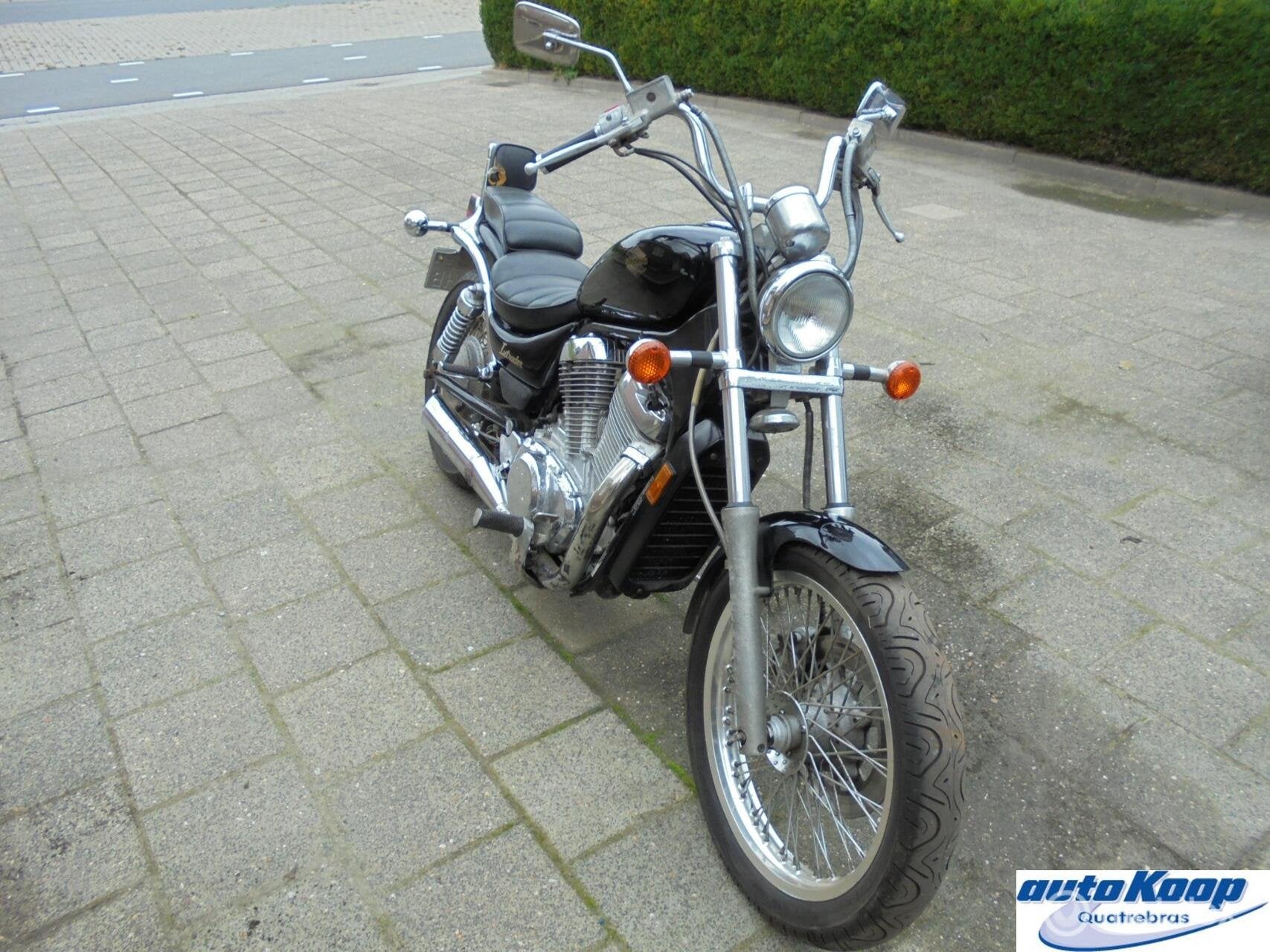 Suzuki VS 700 Intruder Opknapper, Motoren, Chopper, Meer dan 35 kW, Handgeschakeld, 699 cc