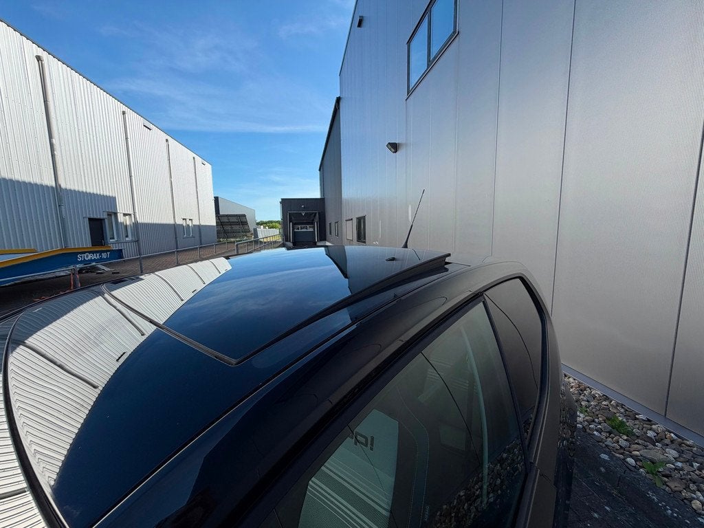 Volkswagen Up! 1.0 high up!|PANO|CRUISE|1eEIG|AIRCO|PDC|TOPS, Auto's, Voorwielaandrijving, Euro 5, Gebruikt, Traction-control