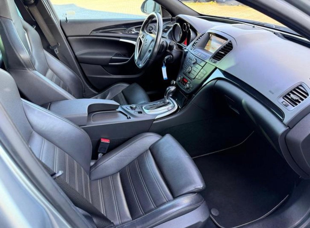 Opel Insignia 2.8 V6 Turbo Ecotec 325pk 4x4 Aut. 2012 Grijs, Auto's, Automaat, 120 €/maand, Stationwagon, Vierwielaandrijving