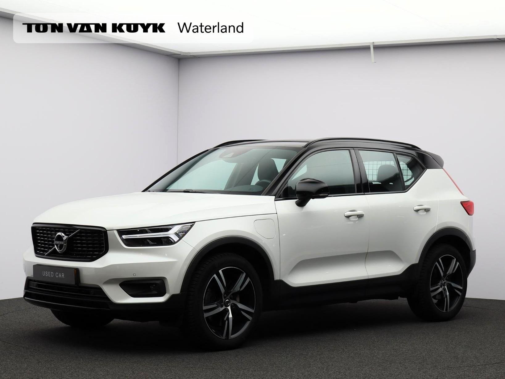 Volvo XC40 1.5 T5 Twin Engine R-Design Automaat / Panoramada, Auto's, Euro 6, 1712 kg, Wit, Hybride Elektrisch/Benzine