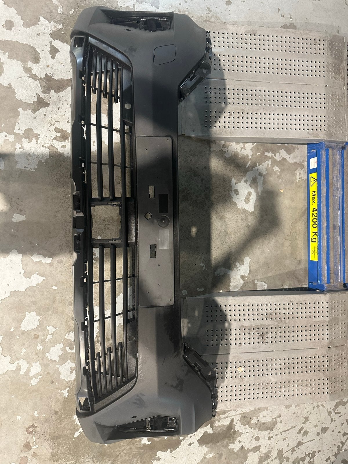 Voorbumper / Renault Kangoo (2024heden), Gebruikt, Voor, Ophalen of Verzenden, Bumper