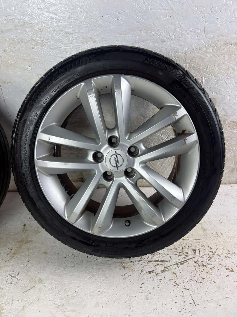 Originele Opel Vectra Signum Astra velgen 17" 5x110 zomerset, Auto-onderdelen, Banden en Velgen, Niet ingevuld, Gebruikt, Banden en Velgen