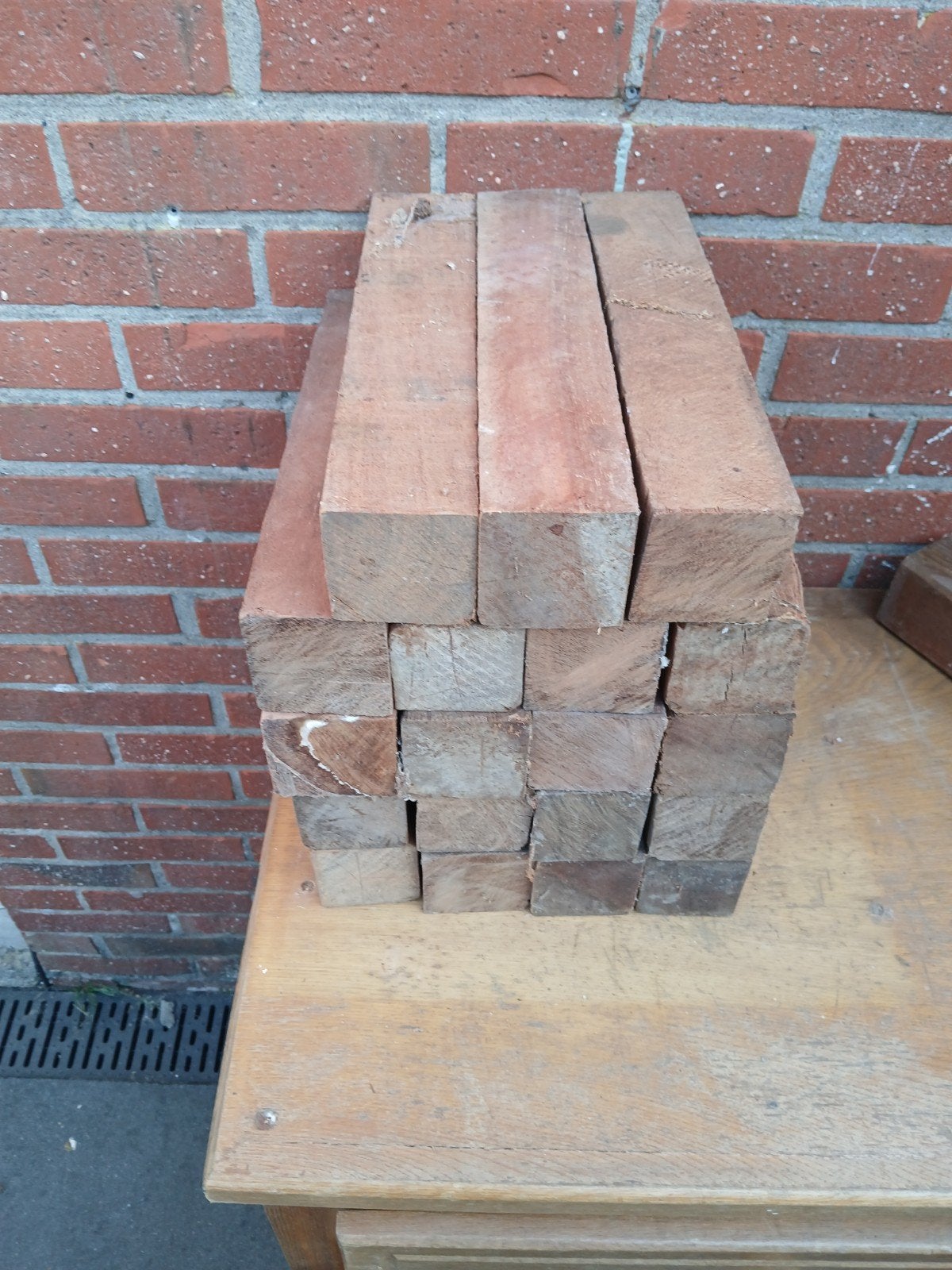 Hardhouten paaltjes 30 cm 19 stuks, Ophalen of Verzenden, 50 mm of meer, Balk, Minder dan 200 cm