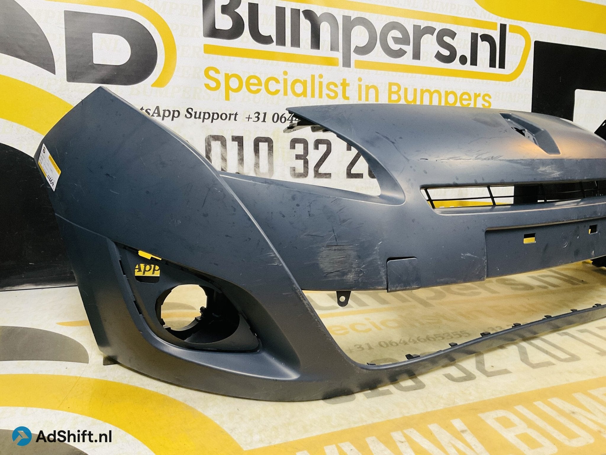 BUMPER Renault Scenic 3 2009-2012 VOORBUMPER 2-F6-11669z, Bumper
