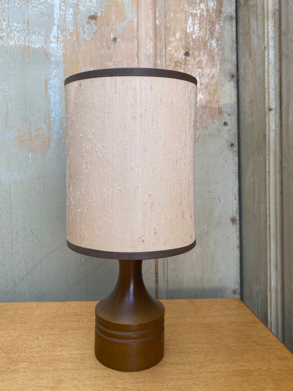 Originele vintage tafellamp, teakhout. Scandinavian Design., Beige, -, -, E14 (klein)