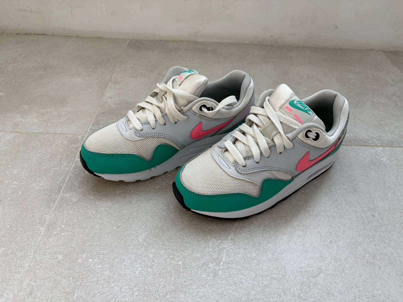 Nike Air Max 1 “Watermelon”, Jongen of Meisje, Schoenen, Ophalen of Verzenden, Zo goed als nieuw