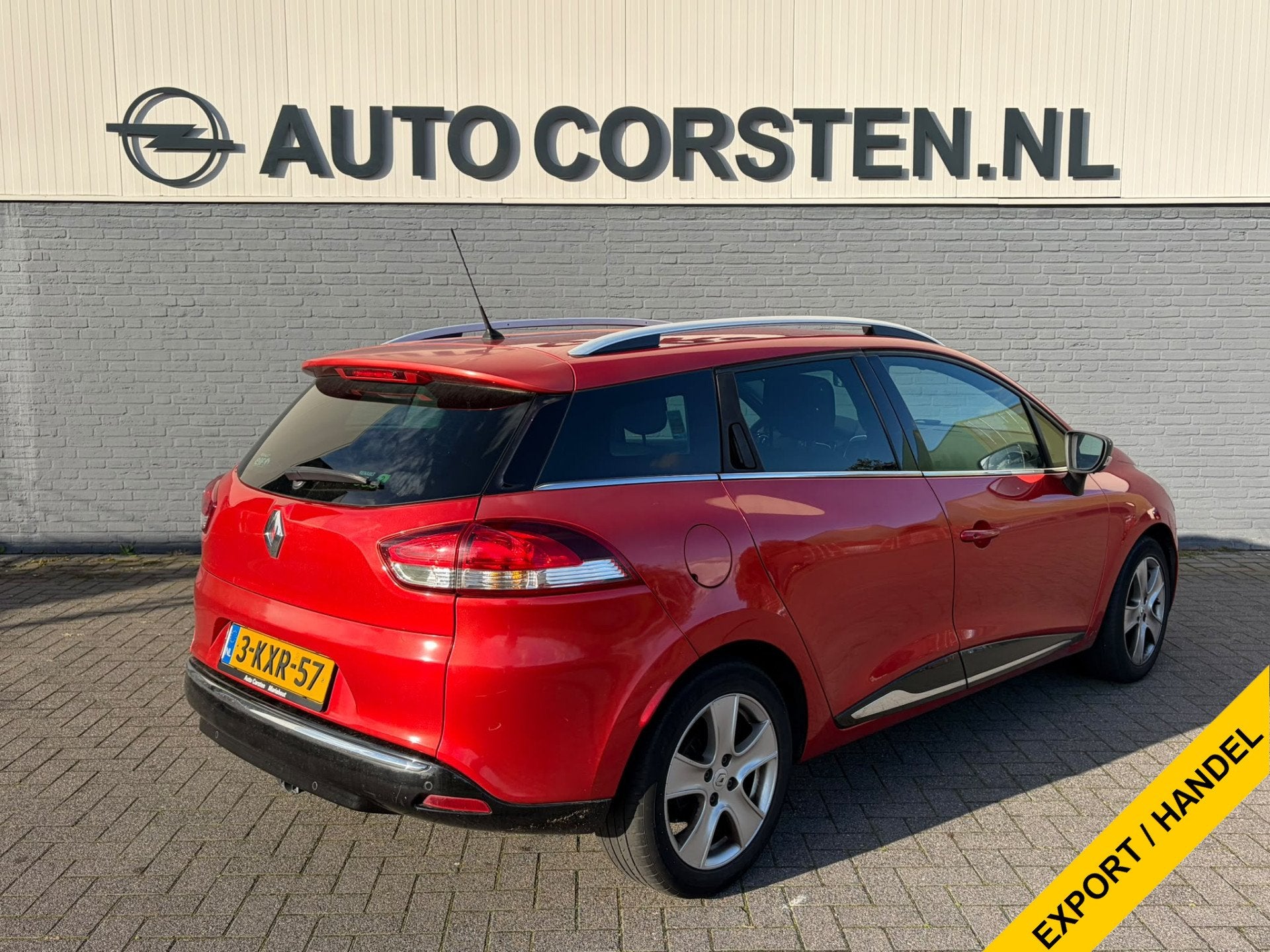 Renault Clio Estate 1.5dCi Camera Trekhaak Navi Ecc Pdc Blue, Auto's, Voorwielaandrijving, Euro 5, Stof, Zwart