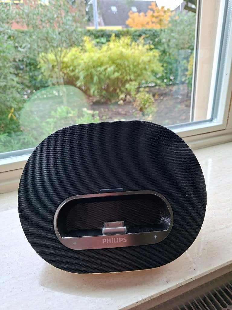 Phillips docking luidspreker met bluetooth.., Ophalen, Philips, Gebruikt, Draagbare speaker