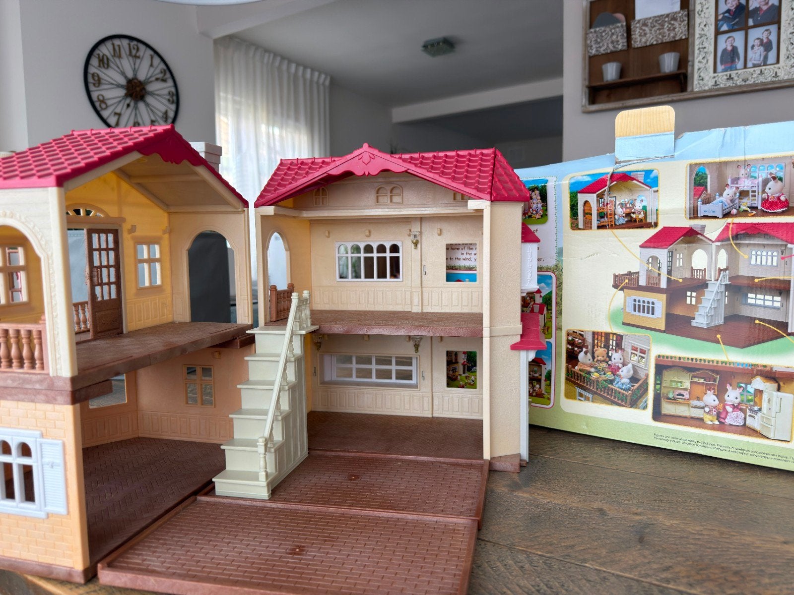 Sylvanian Families Red Roof Country Home met extra's, Ophalen of Verzenden, Gebruikt, Poppenhuis