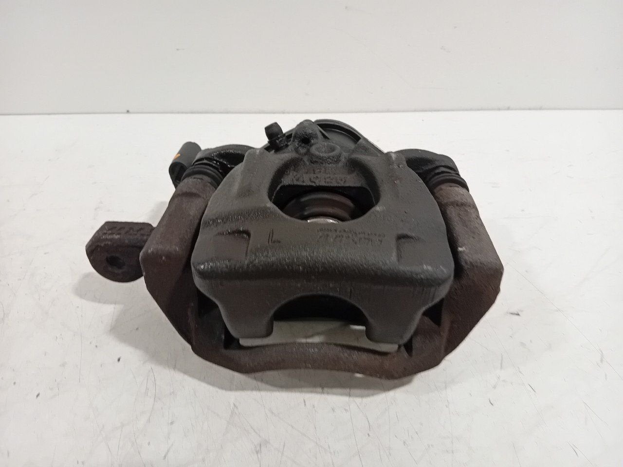 Remklauw links achter Nissan X-Trail, Onderdelen@venauto.nl, Van der Ven Autorecycling B.V., Gebruikt, Ettenseweg 76, 4706 PB Roosendaal, The Netherlands