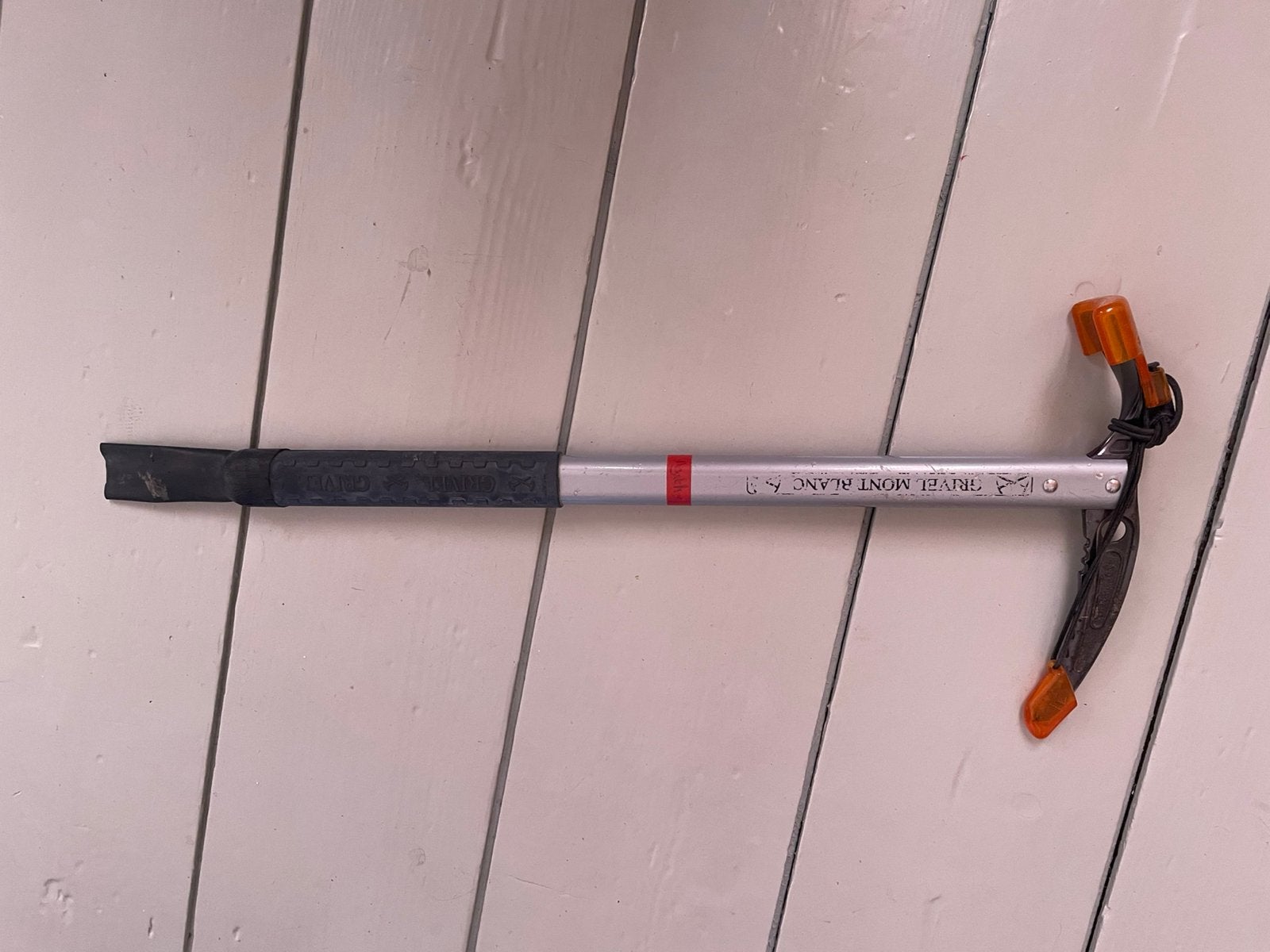 Pickel/ ijsbijl van Grivel gebruikt maar onverwoestbaar, Ophalen of Verzenden, Gebruikt, Klimsport-accessoire