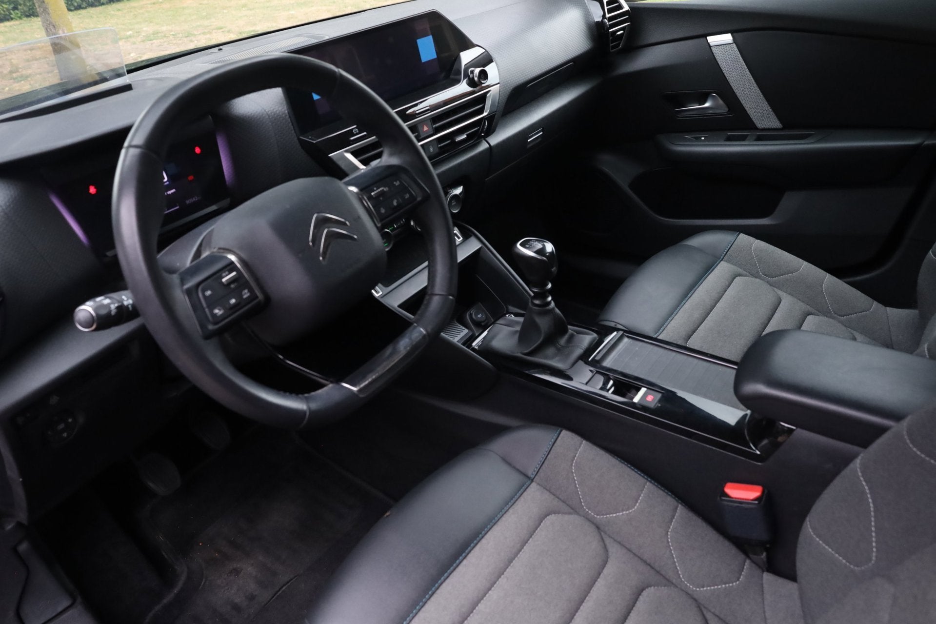 Citroen C4 1.2 Puretech Business Plus | Carplay | Head-Up |, Auto's, Voorwielaandrijving, Dealer onderhouden, Stof, Gebruikt