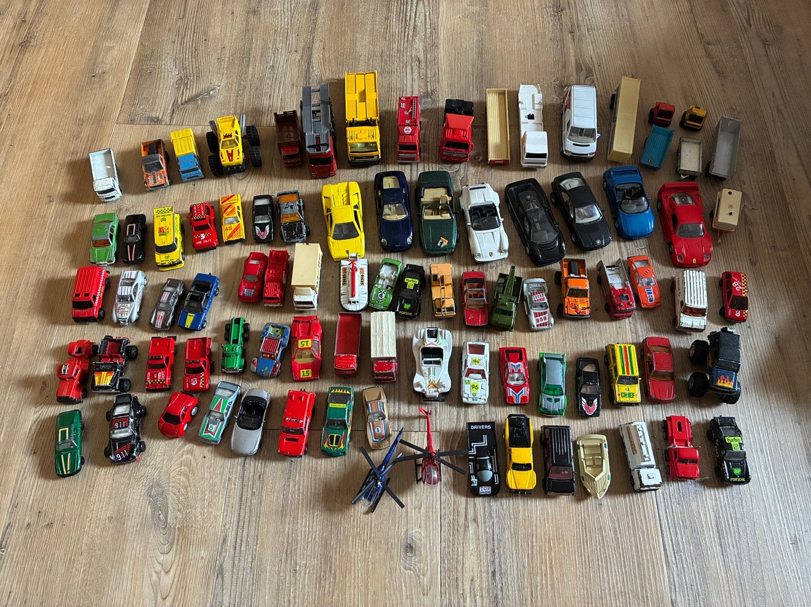 IJzeren auto en andere voertuigen, Ophalen, Zo goed als nieuw, Auto