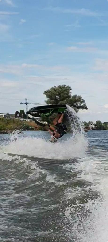 Freestyle jetski super dik 900 cc [ superjet ], Ophalen, Benzine, 200 pk of meer