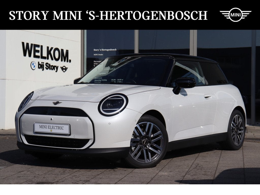 MINI Hatchback Cooper E / Classic / Pakket L / 17 inch Paral, Auto's, Stof, Zwart, 4 stoelen, Wit