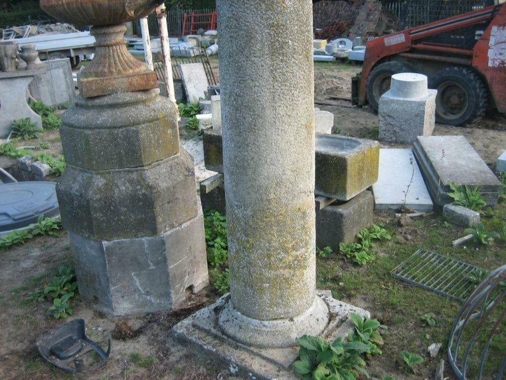 oude natuurstenen zuil, Ophalen, Gebruikt